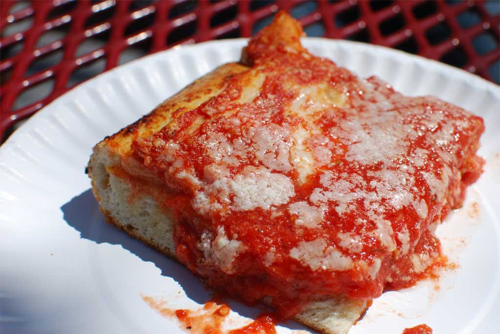 7-best-classic-pizza-places-in-brooklyn-a-slice-of-brooklyn